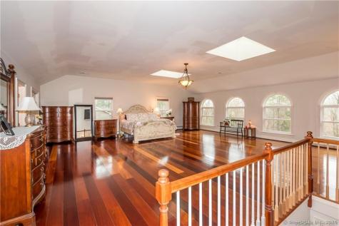 15 Sand Hill Road Simsbury CT 06089