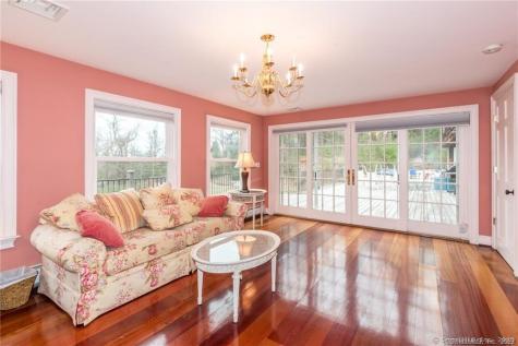 15 Sand Hill Road Simsbury CT 06089