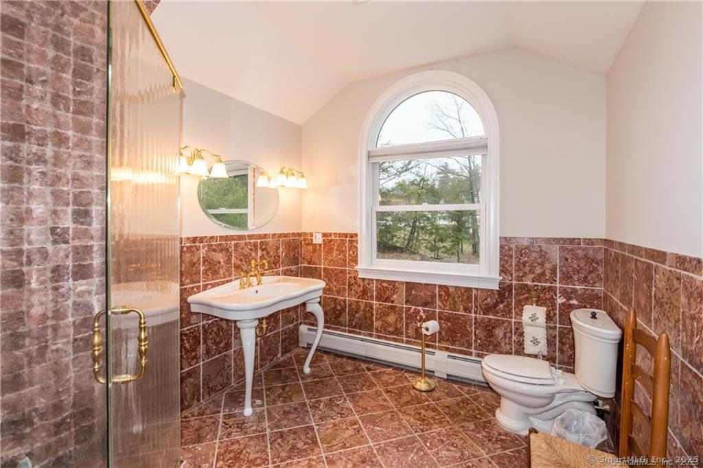 15 Sand Hill Road Simsbury CT 06089