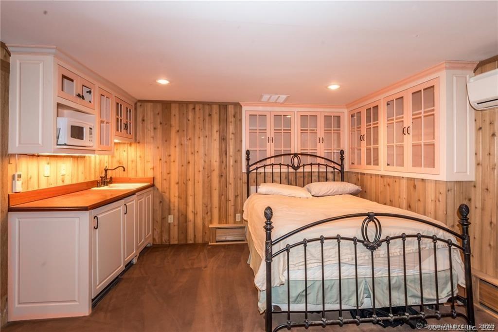 15 Sand Hill Road Simsbury CT 06089