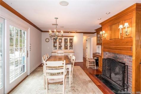 15 Sand Hill Road Simsbury CT 06089