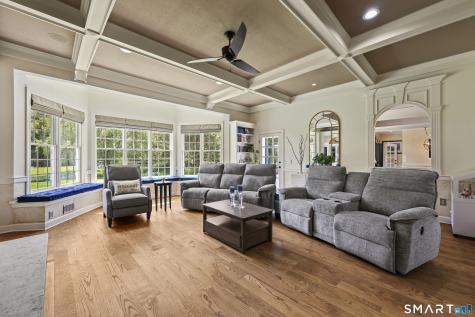 207 Great Pond Road Simsbury CT 06070