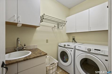 207 Great Pond Road Simsbury CT 06070