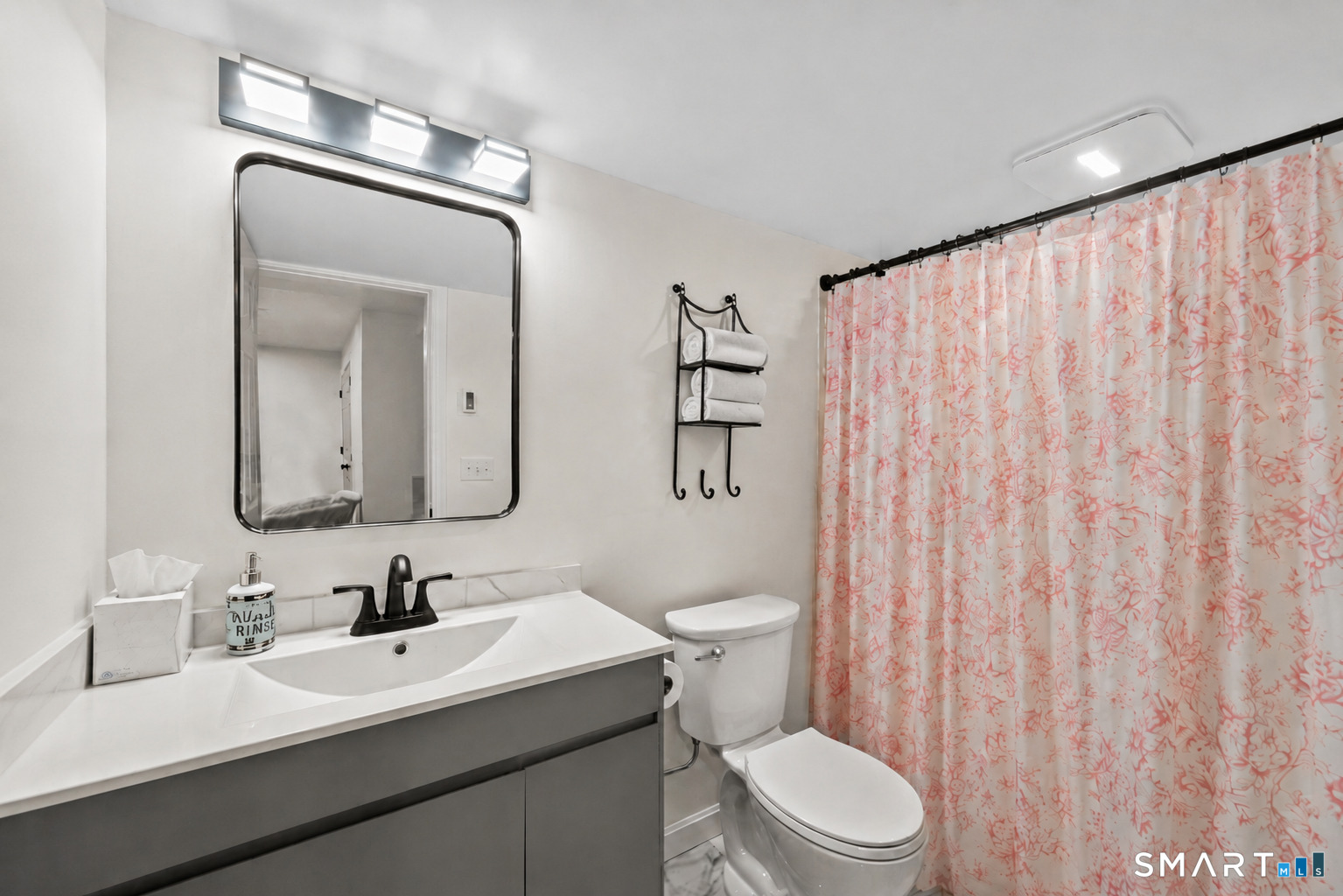 207 Great Pond Road Simsbury CT 06070