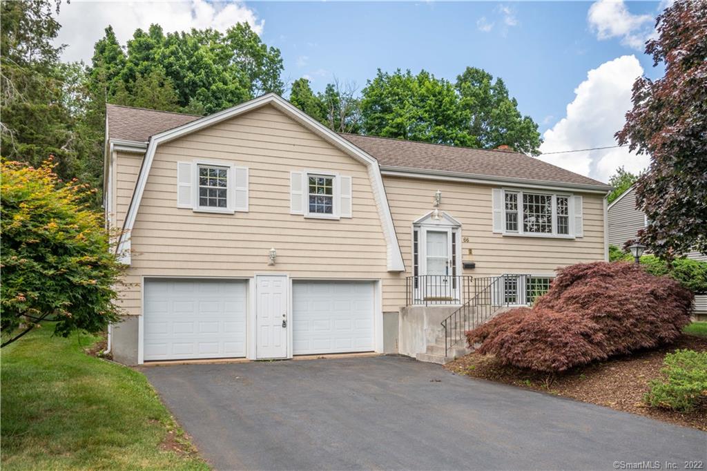 66 Lamplighter Lane Newington CT 06111