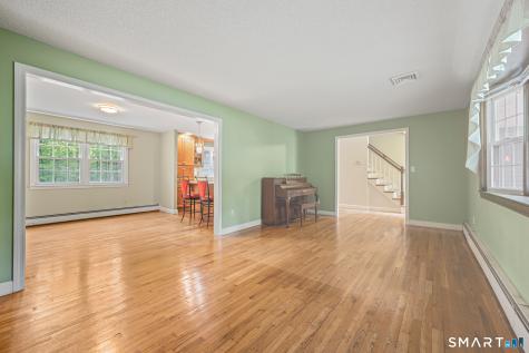 20 Saxton Brook Drive Simsbury CT 06070