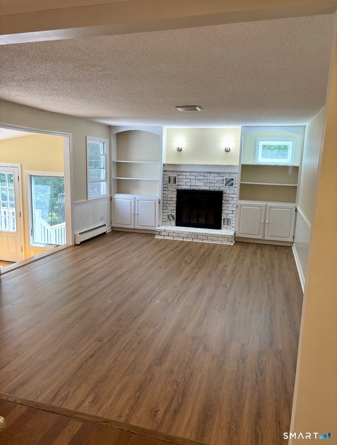 20 Saxton Brook Drive Simsbury CT 06070
