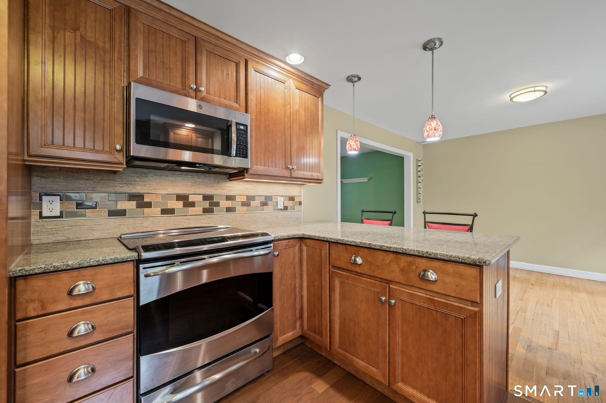 20 Saxton Brook Drive Simsbury CT 06070