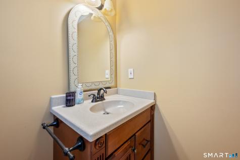 20 Saxton Brook Drive Simsbury CT 06070
