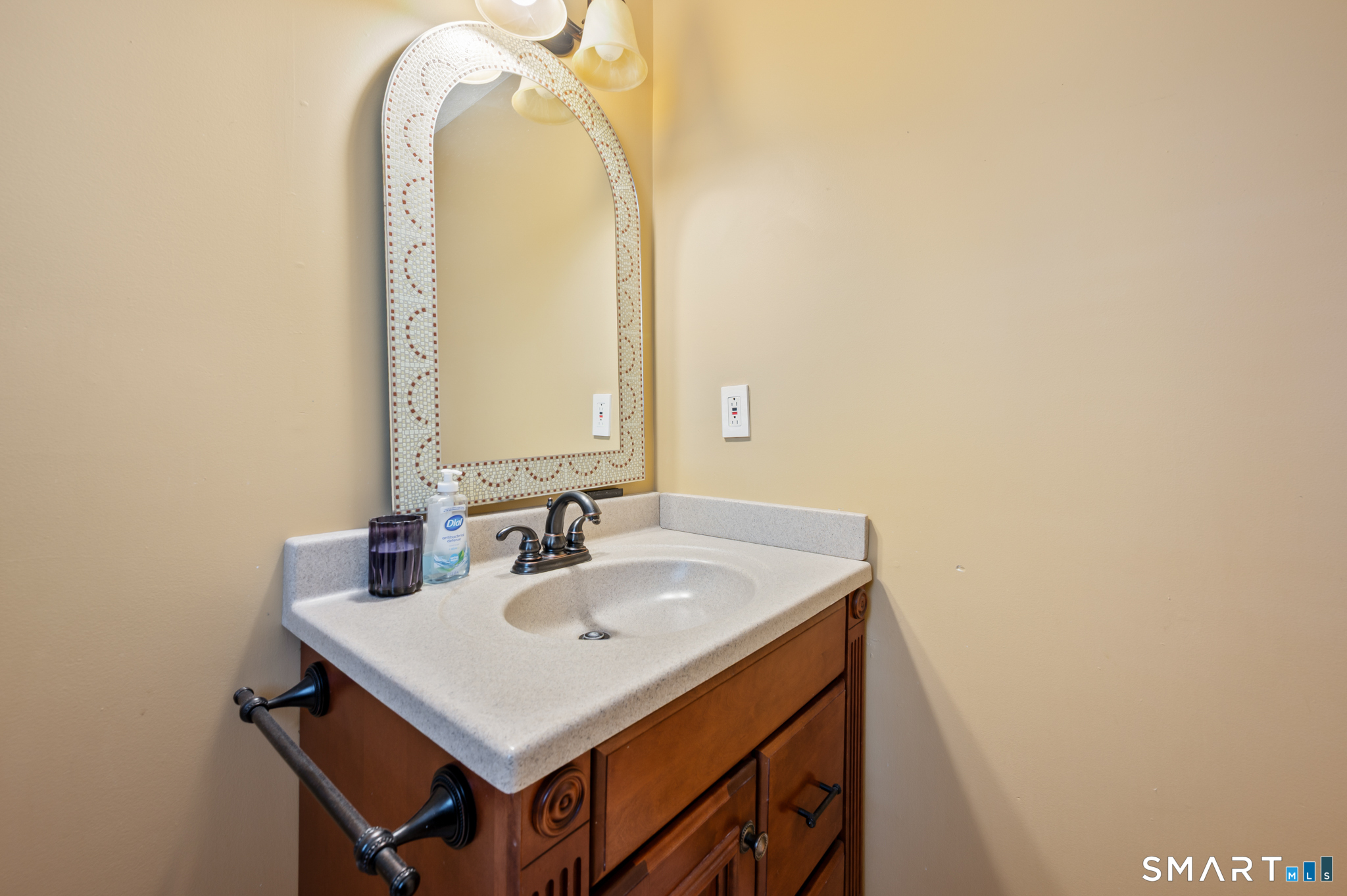 20 Saxton Brook Drive Simsbury CT 06070