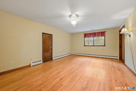 20 Saxton Brook Drive Simsbury CT 06070