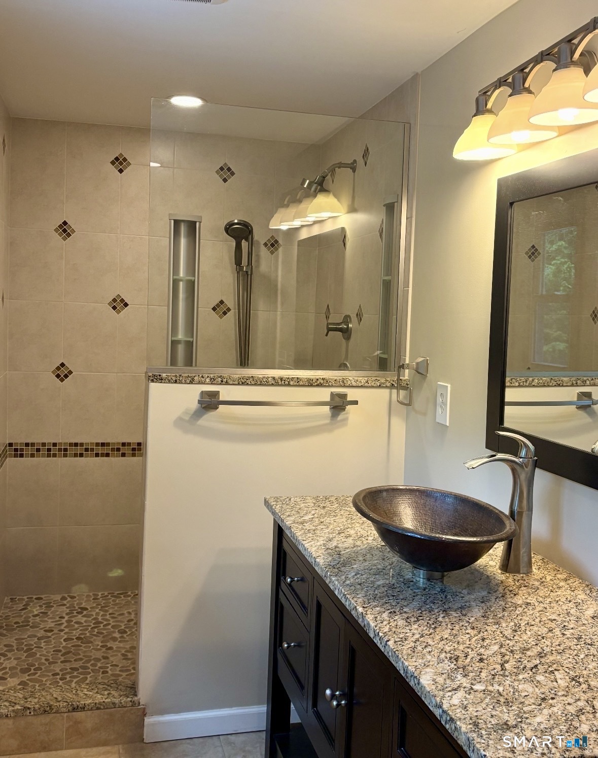 20 Saxton Brook Drive Simsbury CT 06070