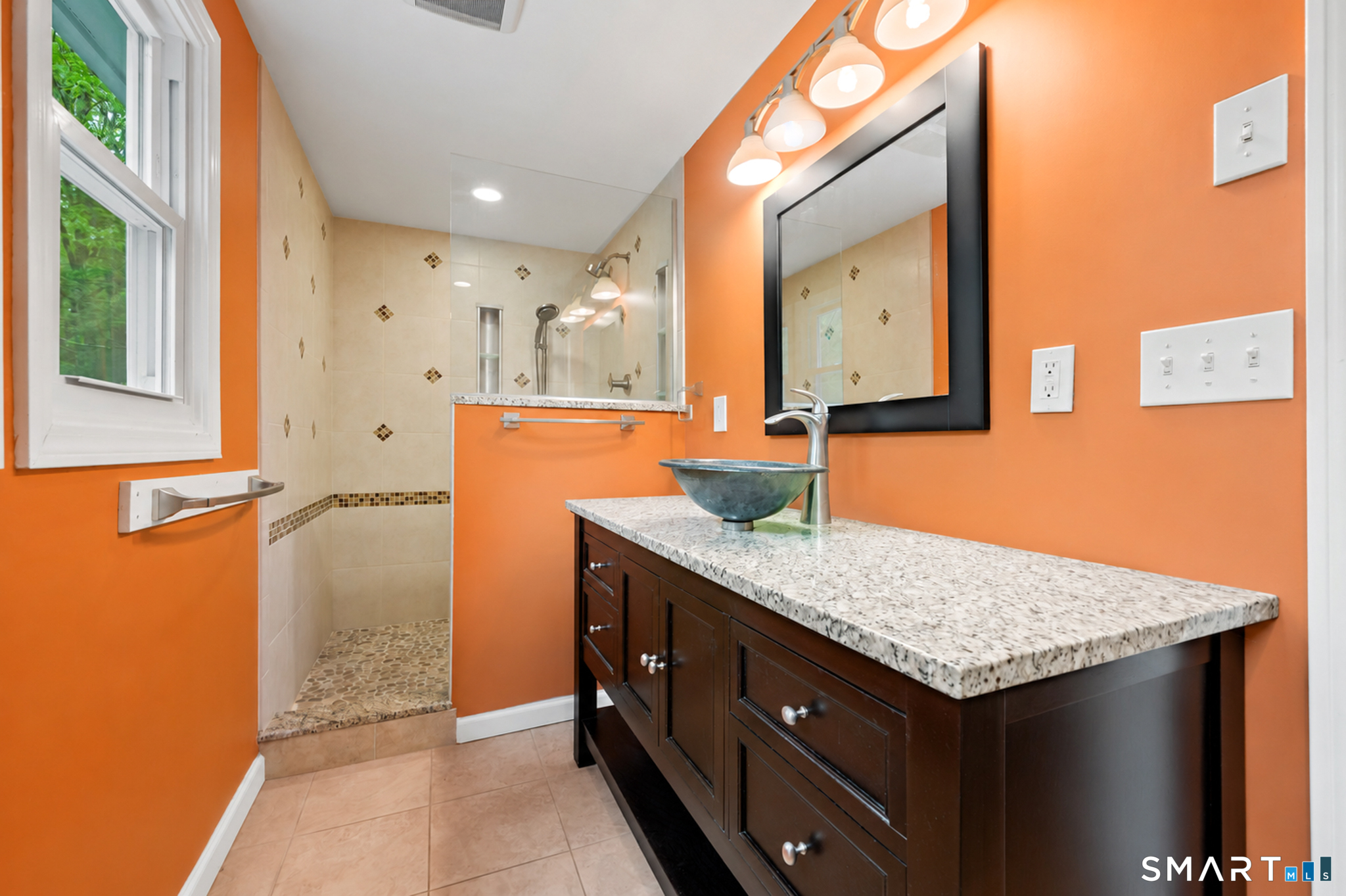 20 Saxton Brook Drive Simsbury CT 06070