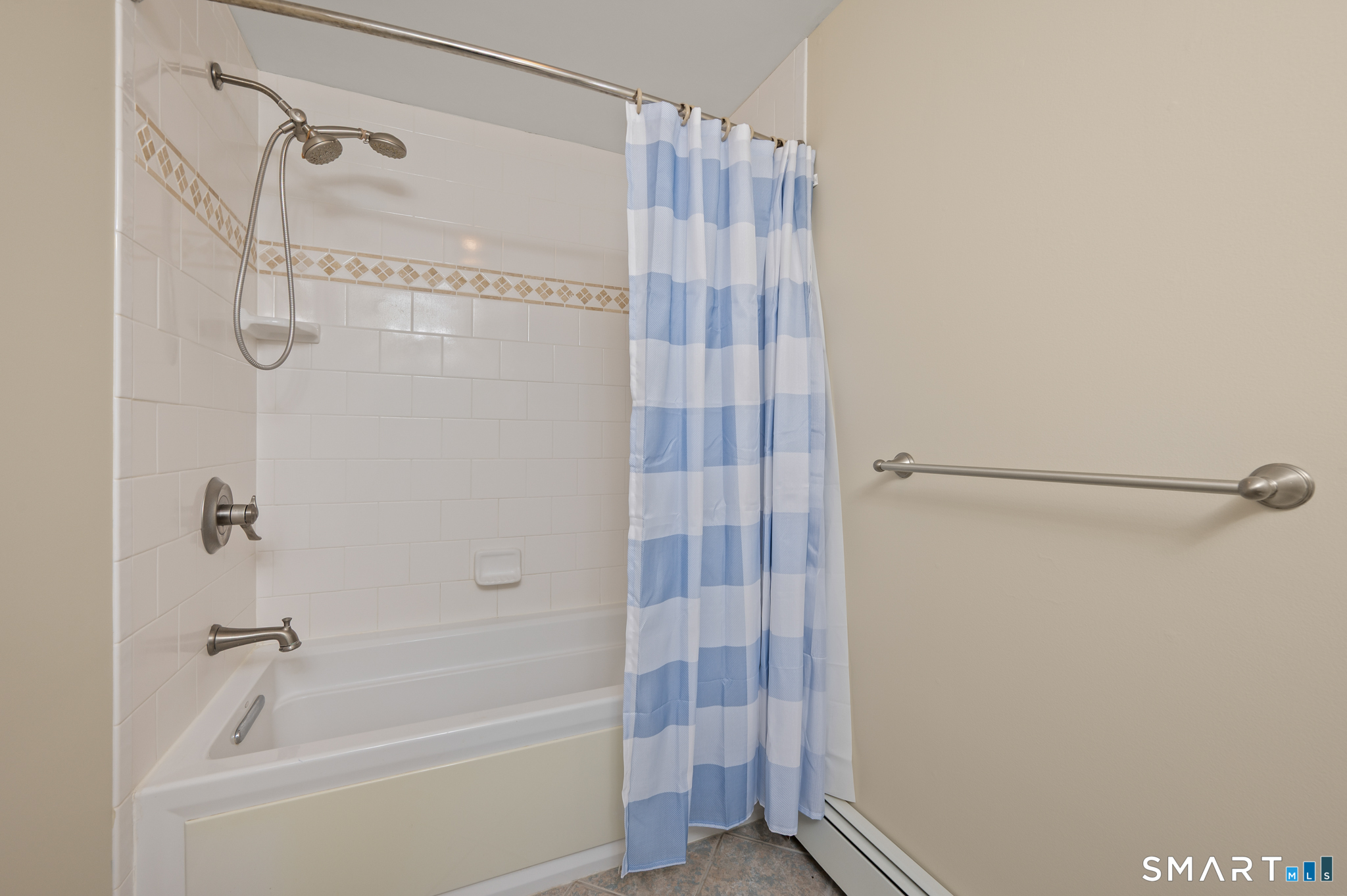 20 Saxton Brook Drive Simsbury CT 06070