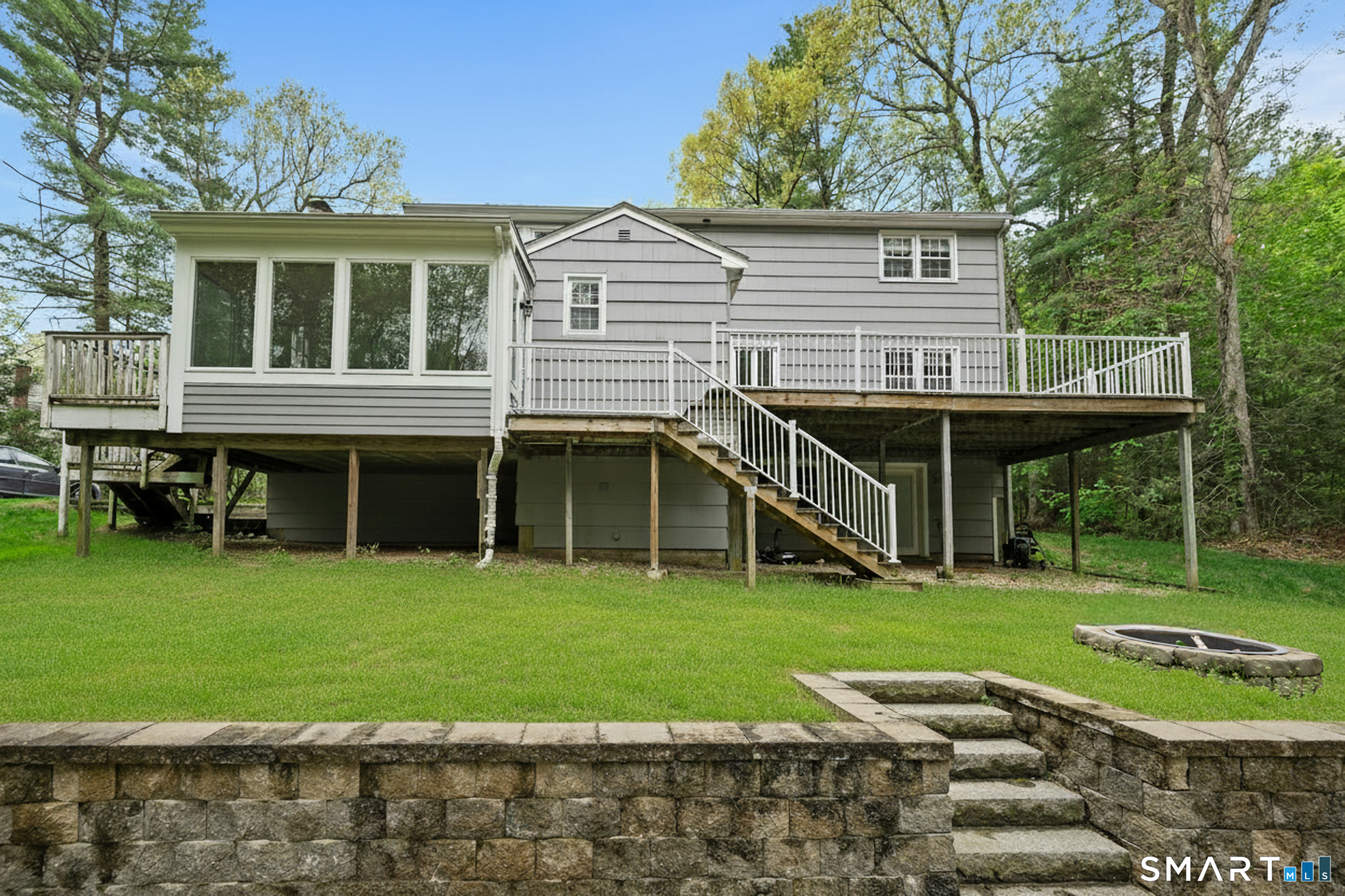 20 Saxton Brook Drive Simsbury CT 06070