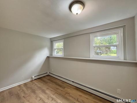 13 Black Oak Drive East Lyme CT 06333