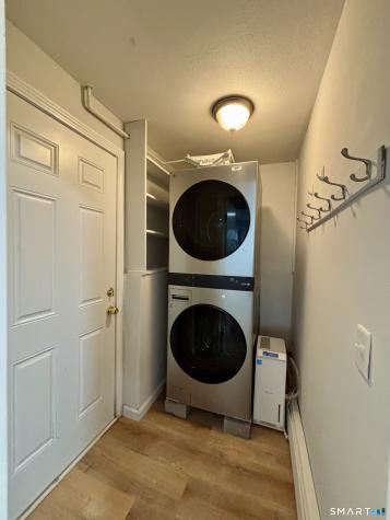 13 Black Oak Drive East Lyme CT 06333