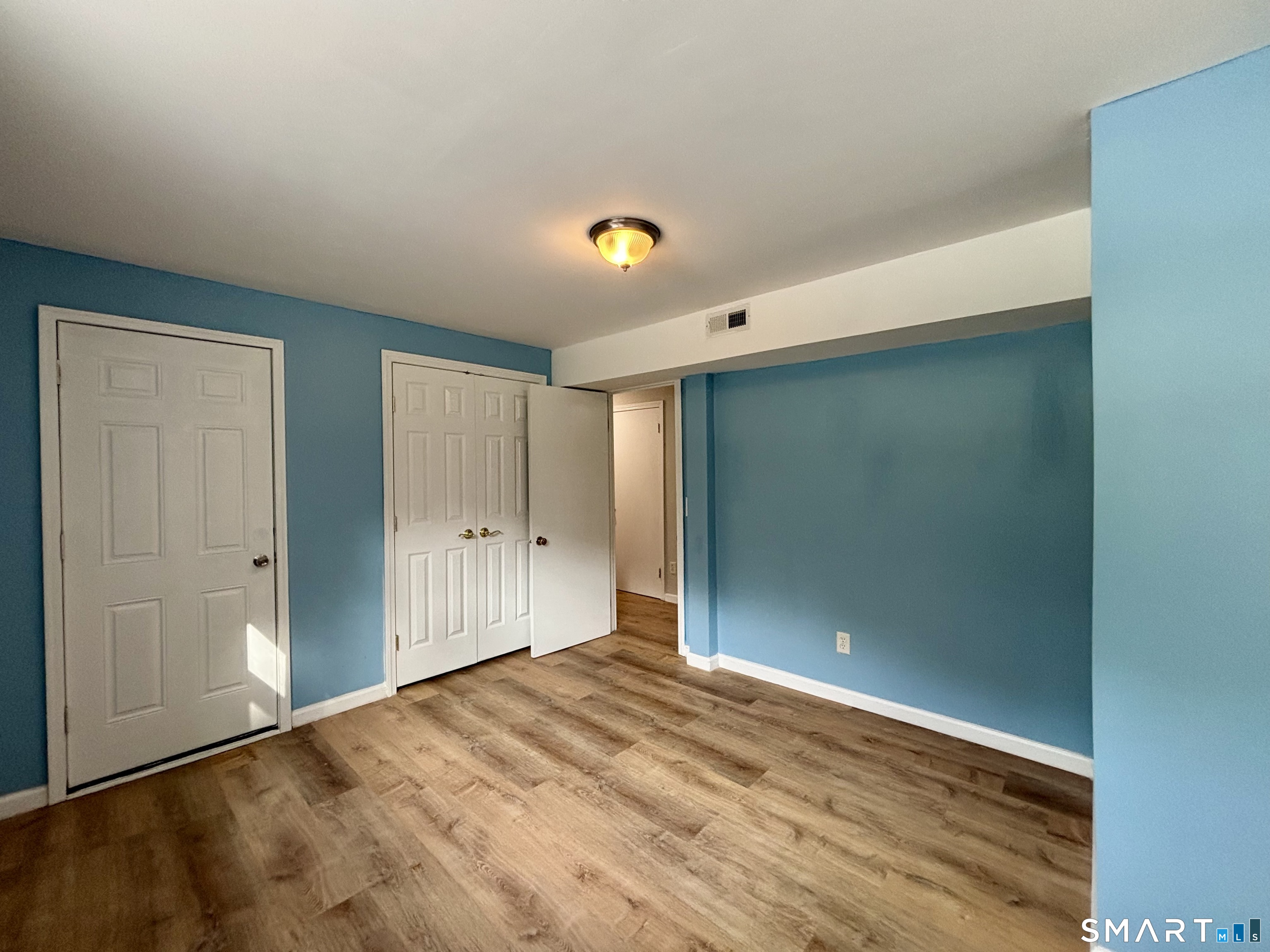 13 Black Oak Drive East Lyme CT 06333