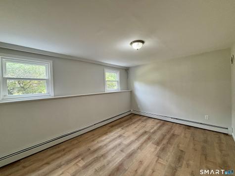 13 Black Oak Drive East Lyme CT 06333