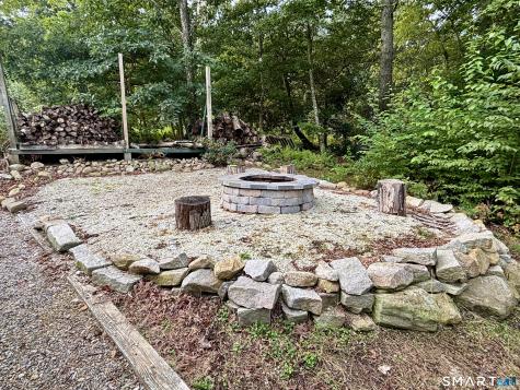 13 Black Oak Drive East Lyme CT 06333