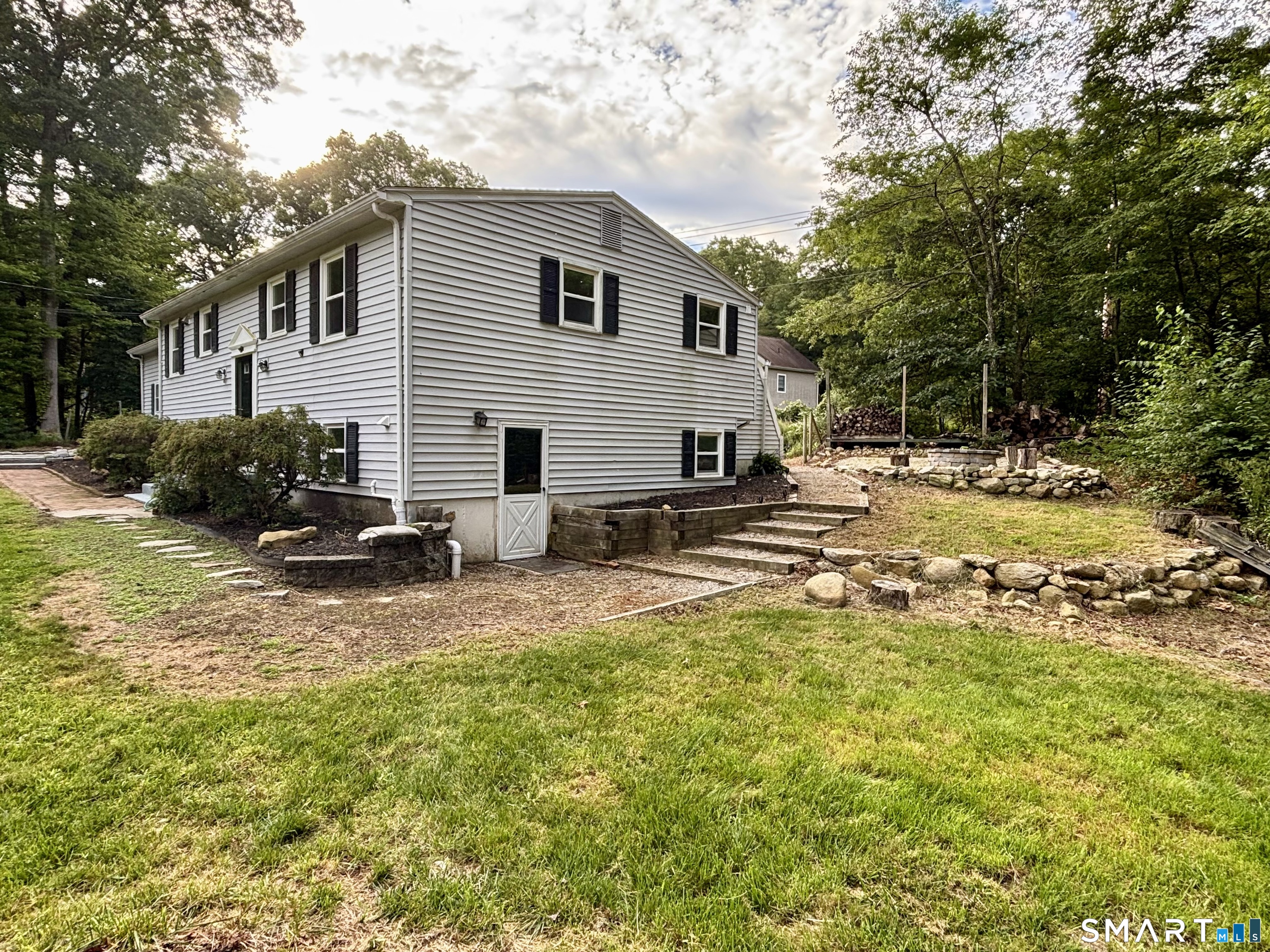 13 Black Oak Drive East Lyme CT 06333