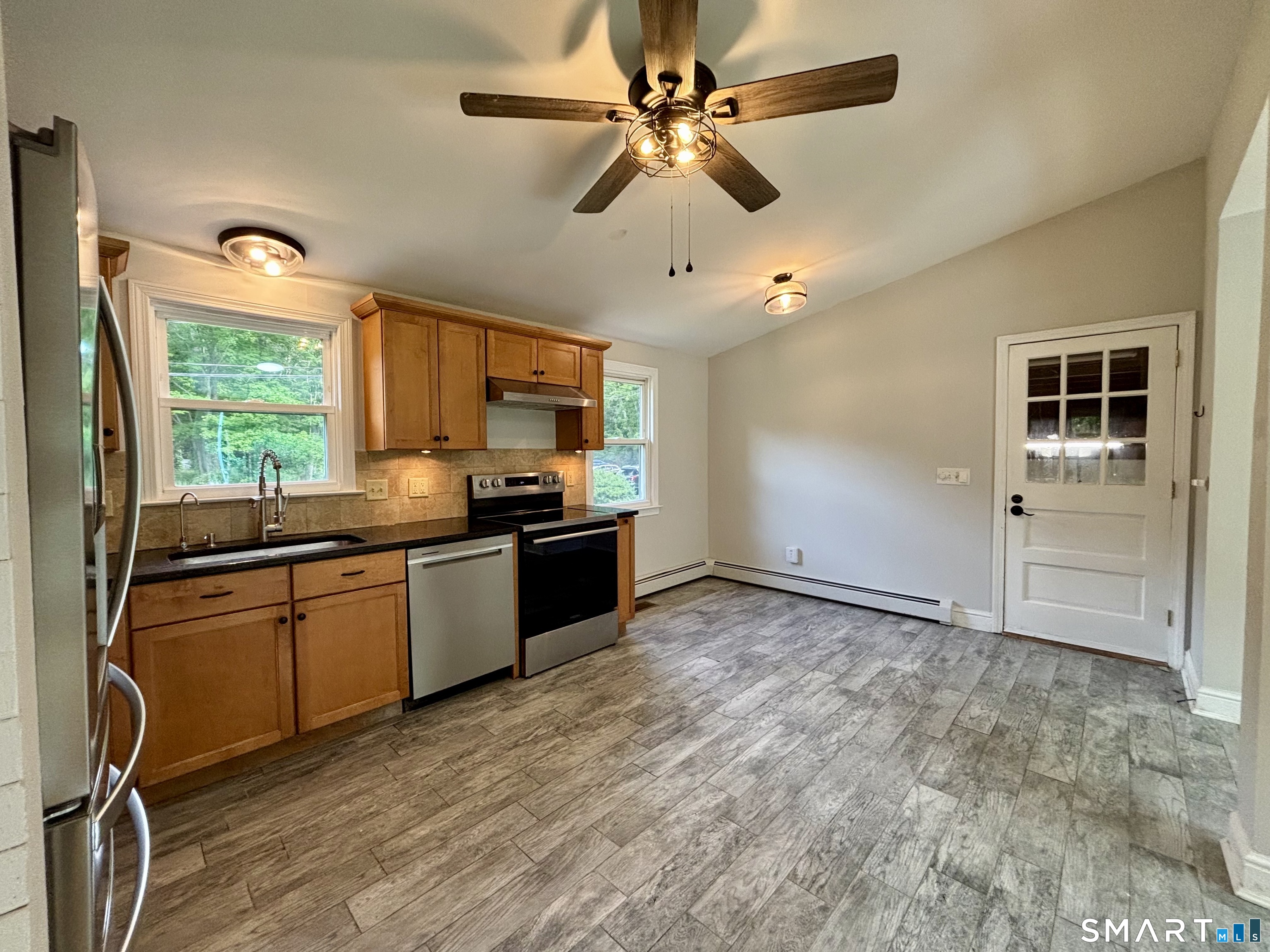 13 Black Oak Drive East Lyme CT 06333