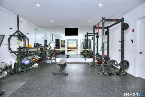 16 Orchard Lane New Canaan CT 06840