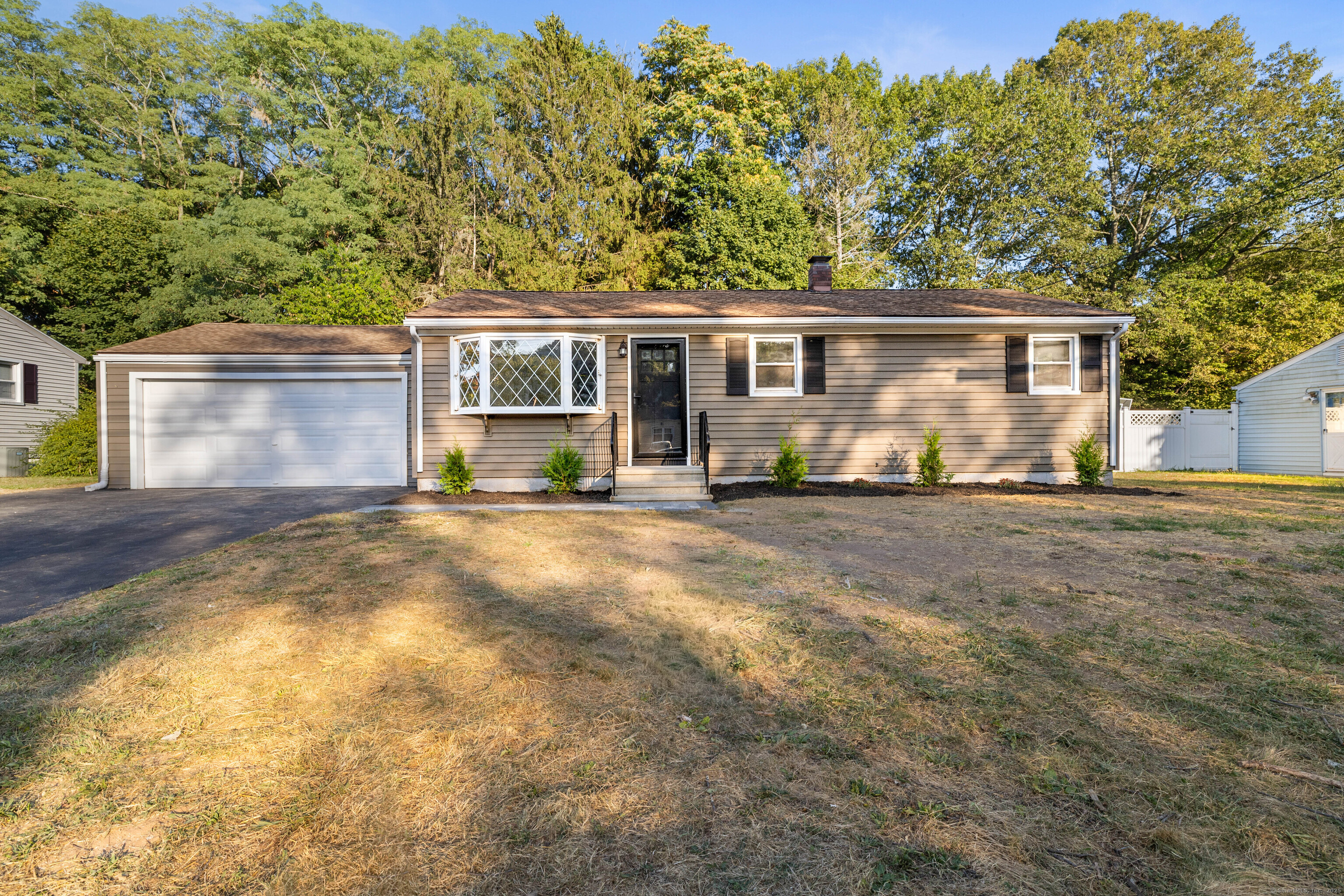 9 Dell Drive East Haven CT 06513