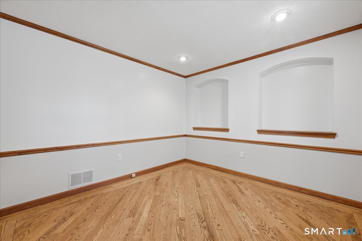 1 Scalise Drive Columbia CT 06237