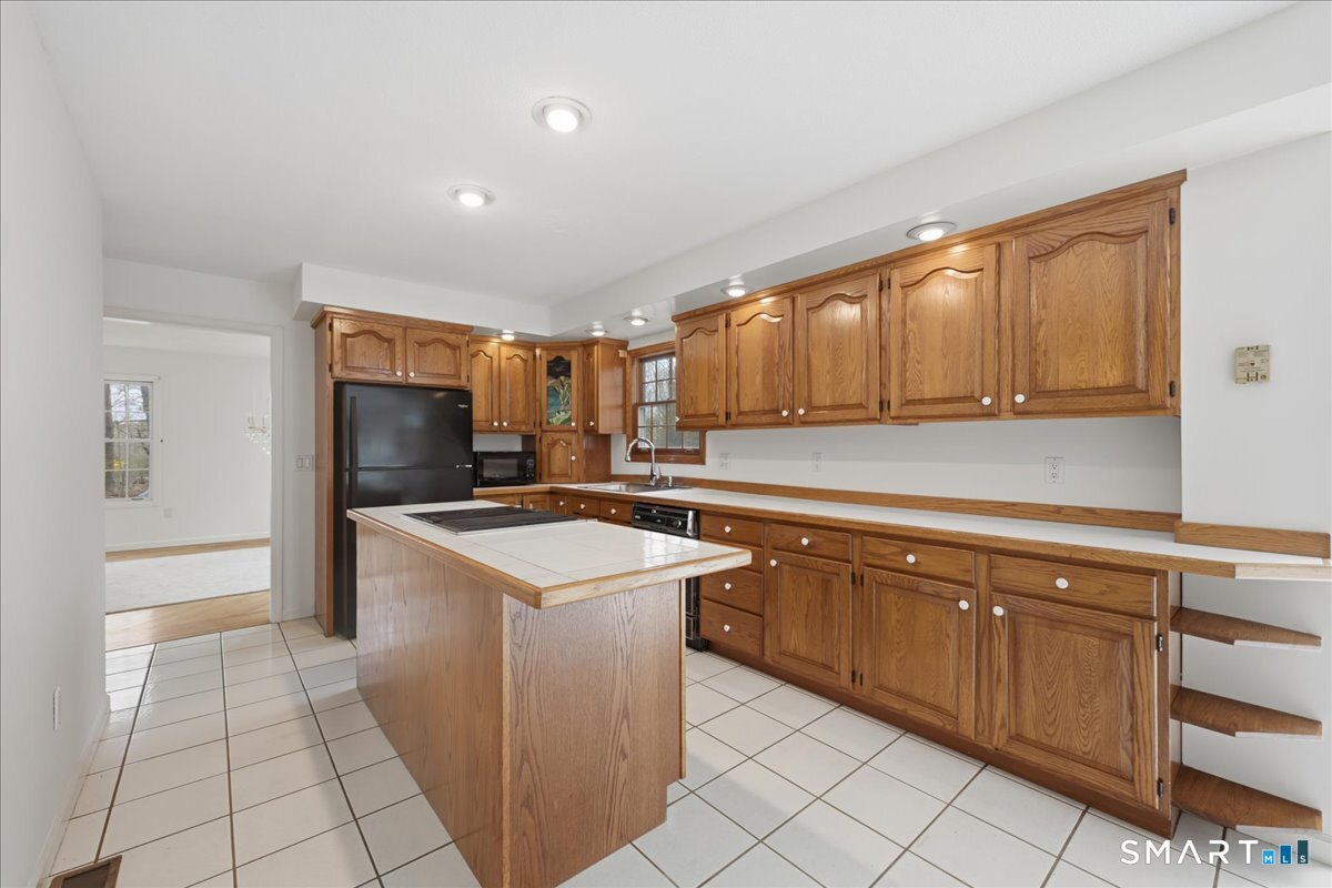 1 Scalise Drive Columbia CT 06237