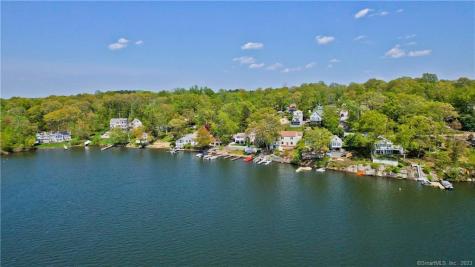 52 Wangonk Trail East Hampton CT 06424