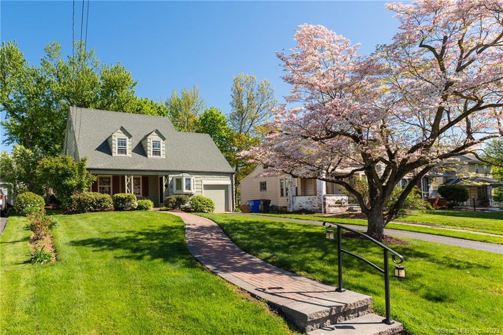 1564 Boulevard West Hartford CT 06107