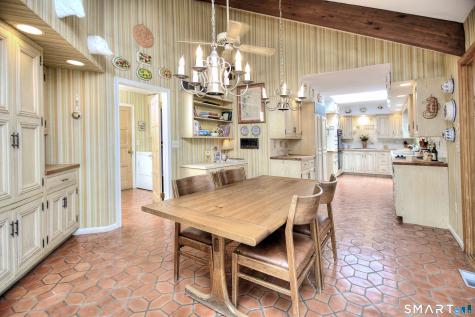 4 Aspetuck Hill Lane Weston CT 06883
