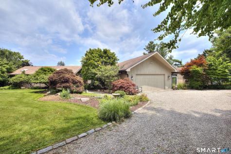4 Aspetuck Hill Lane Weston CT 06883