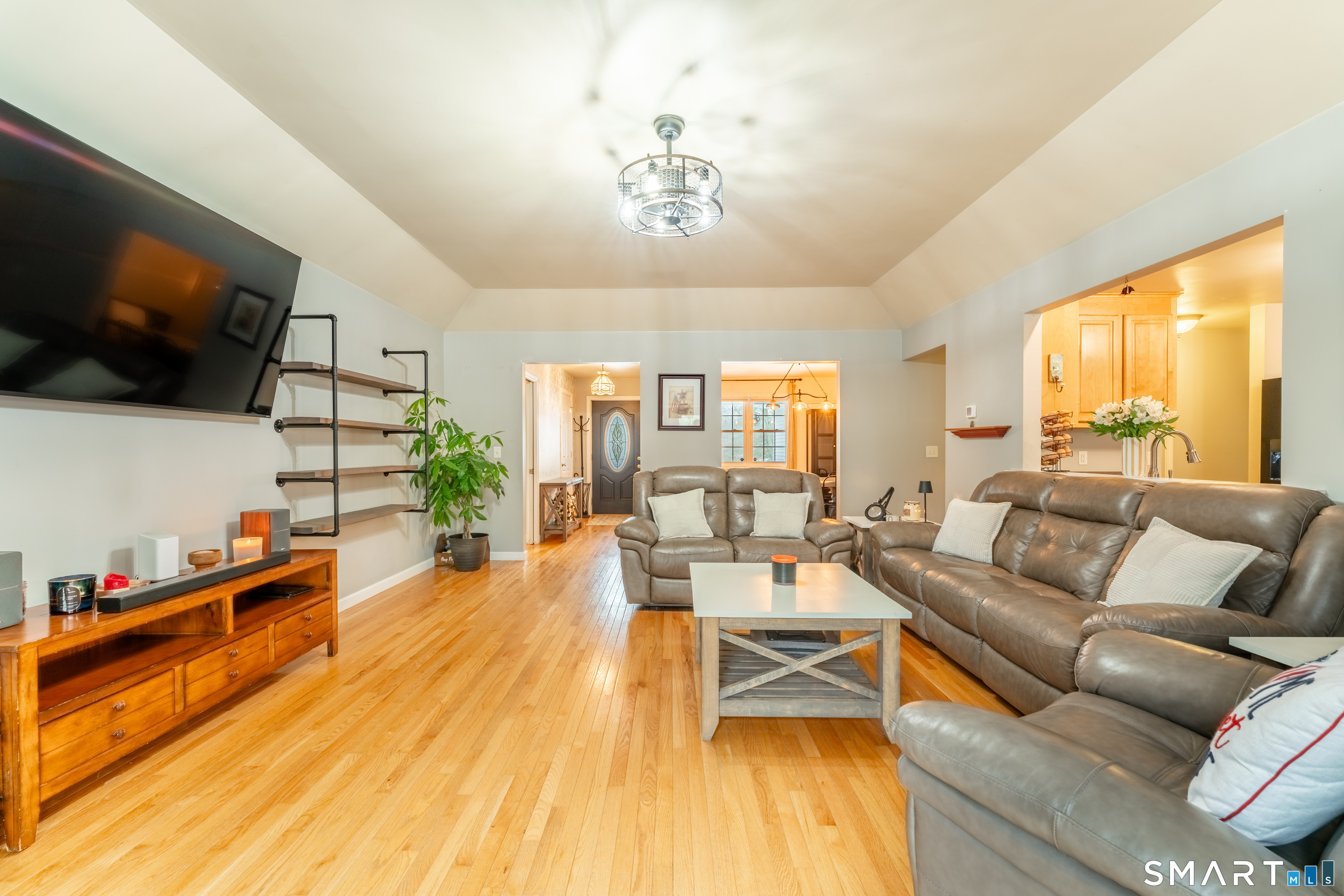 10 Meadow Brook Circle Lisbon CT 06351