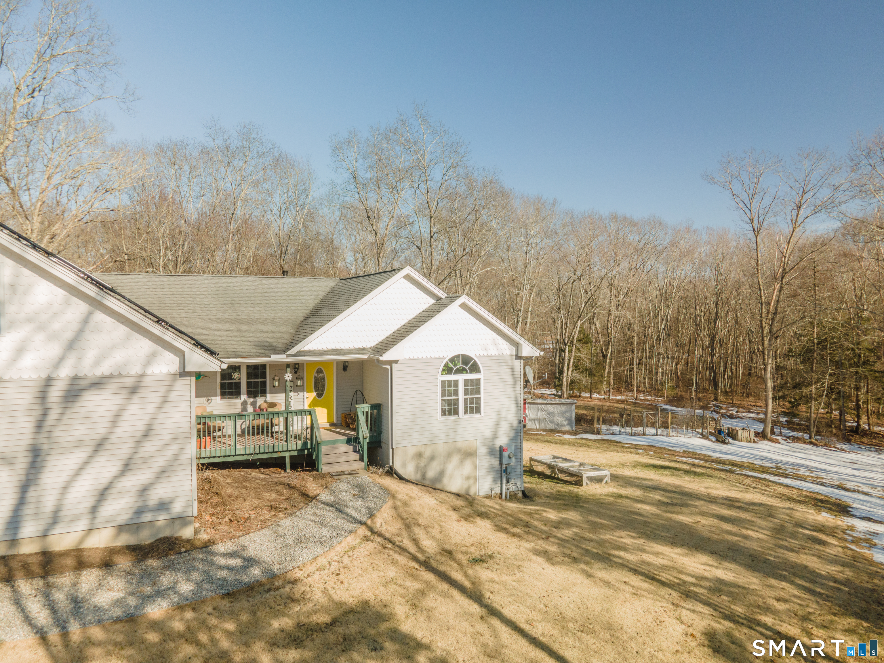 10 Meadow Brook Circle Lisbon CT 06351