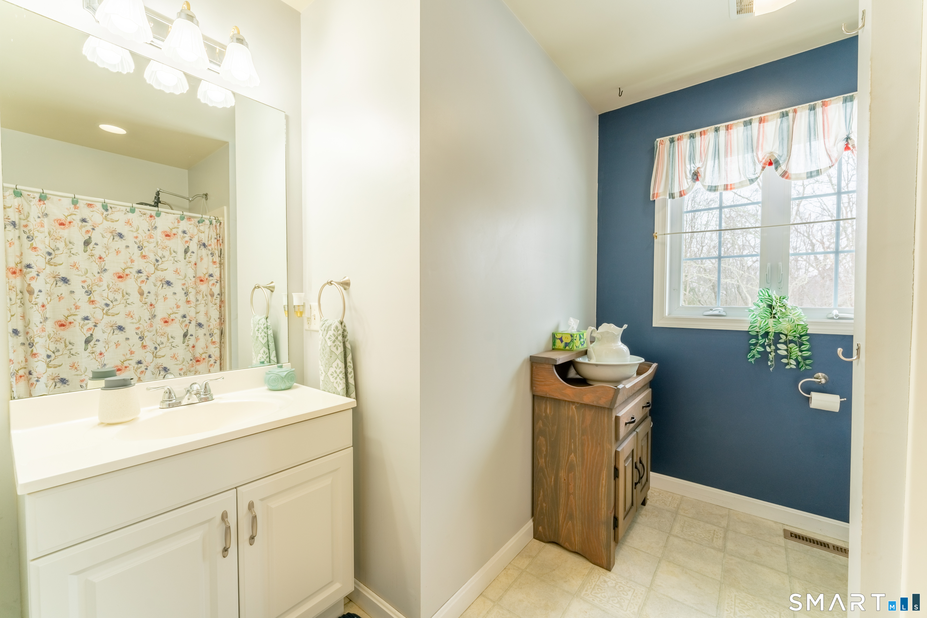 10 Meadow Brook Circle Lisbon CT 06351