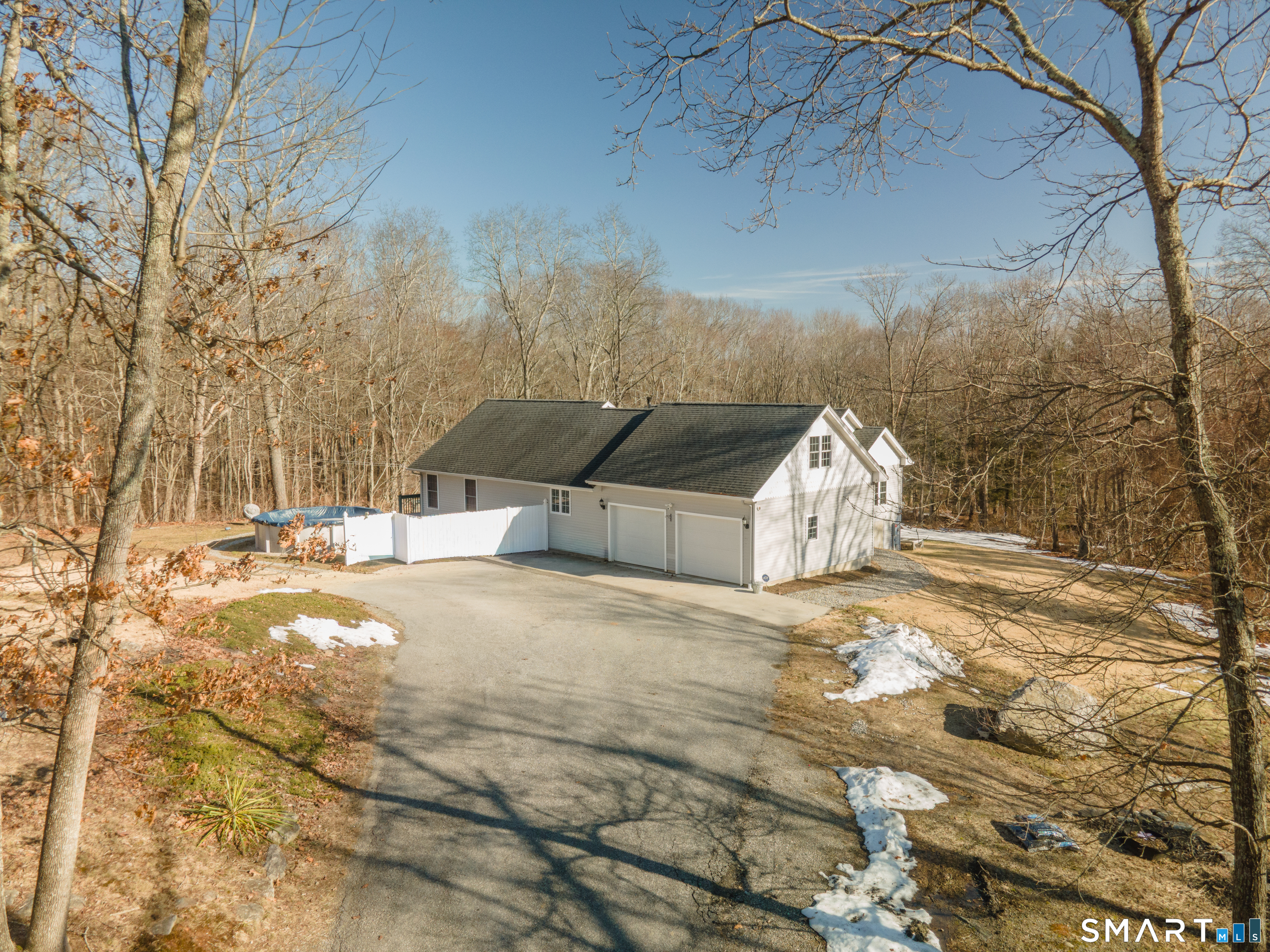 10 Meadow Brook Circle Lisbon CT 06351