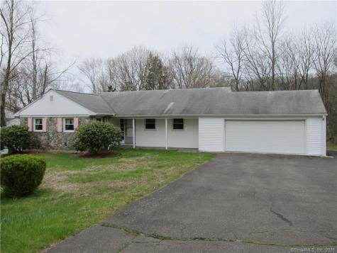 14 Taagan Point Road Danbury CT 06811