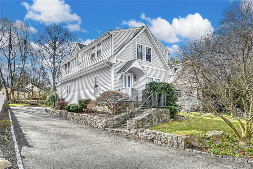 15 Ridgeview Avenue Darien CT 06820