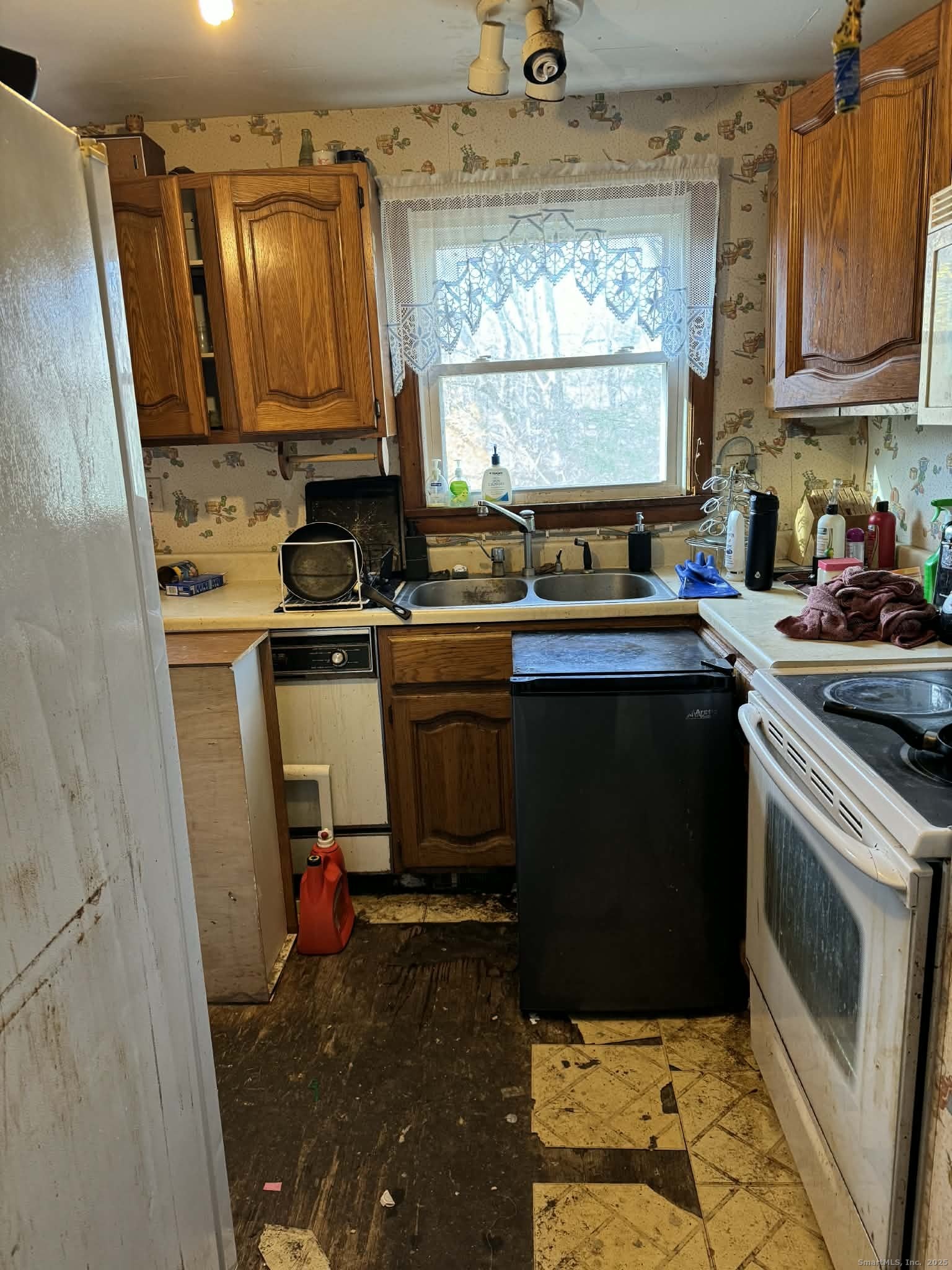 6 Elaine Street Bozrah CT 06334