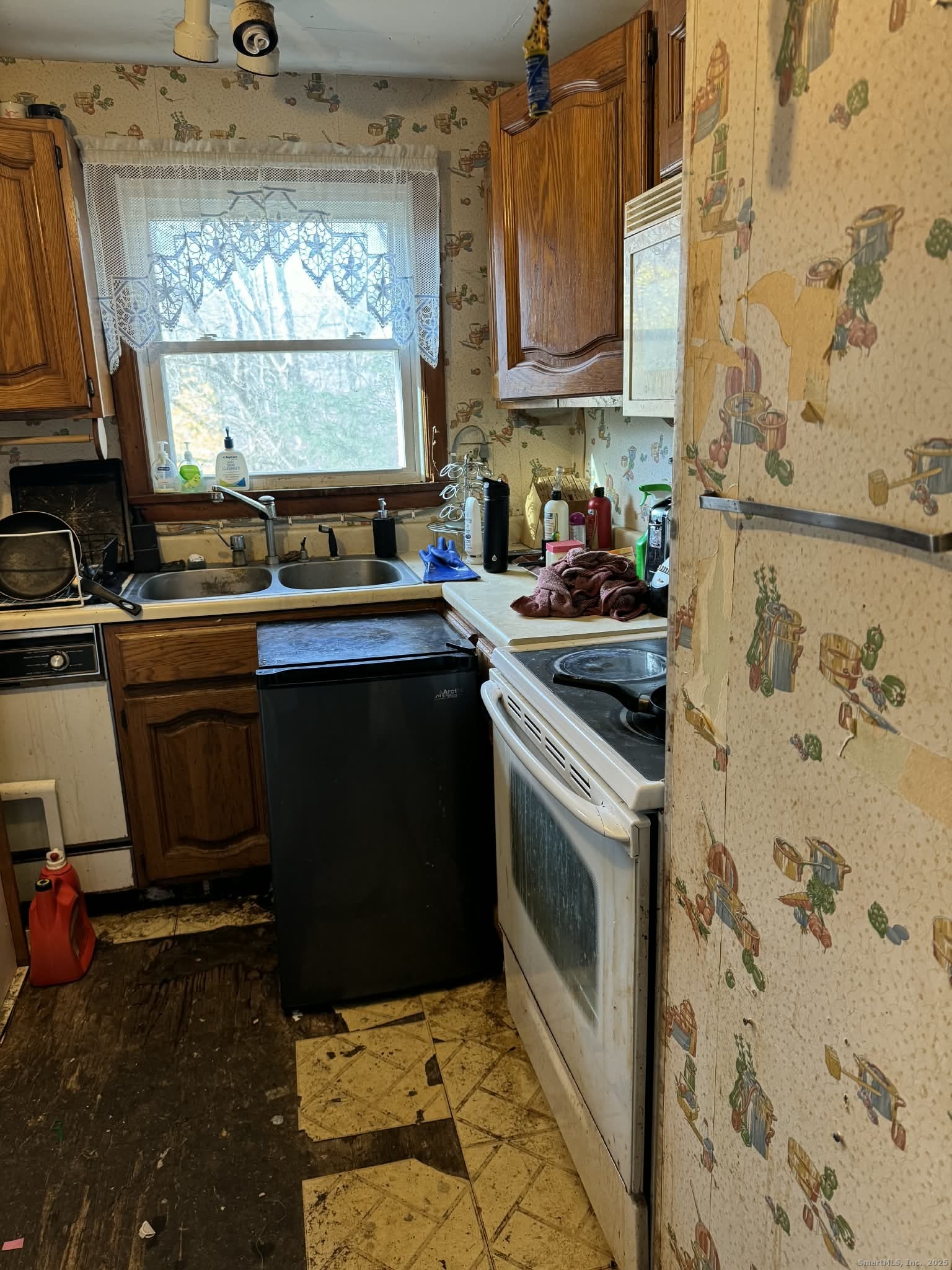 6 Elaine Street Bozrah CT 06334