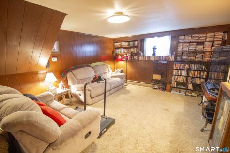 27 Old Colony Road North Stonington CT 06359