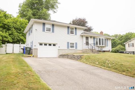27 Old Colony Road North Stonington CT 06359