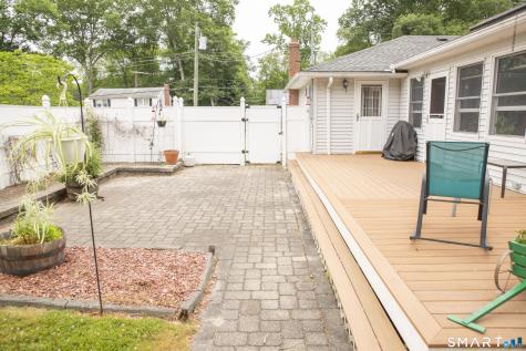 27 Old Colony Road North Stonington CT 06359