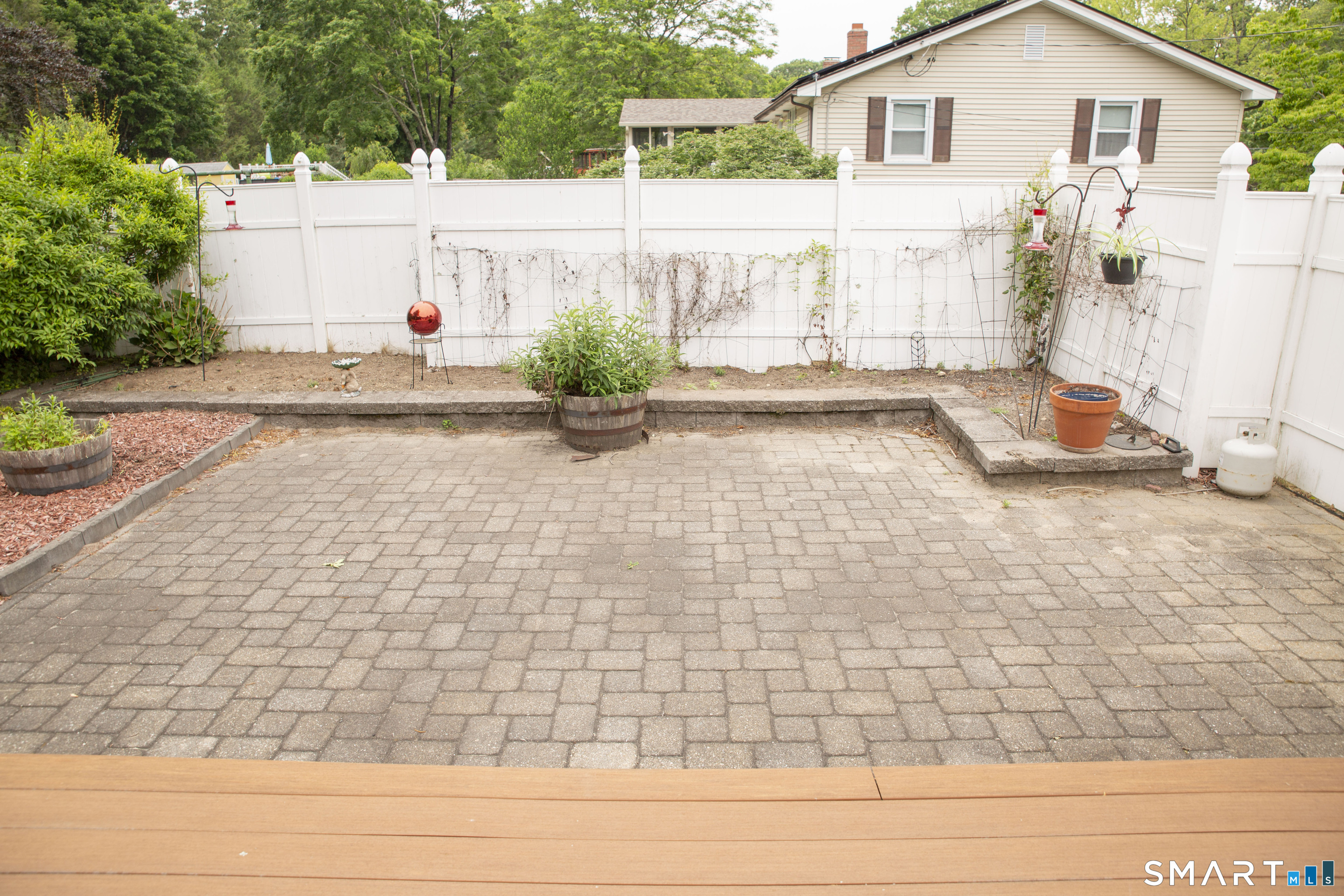 27 Old Colony Road North Stonington CT 06359