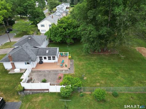27 Old Colony Road North Stonington CT 06359