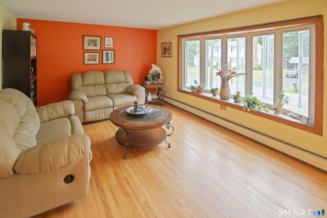 27 Old Colony Road North Stonington CT 06359