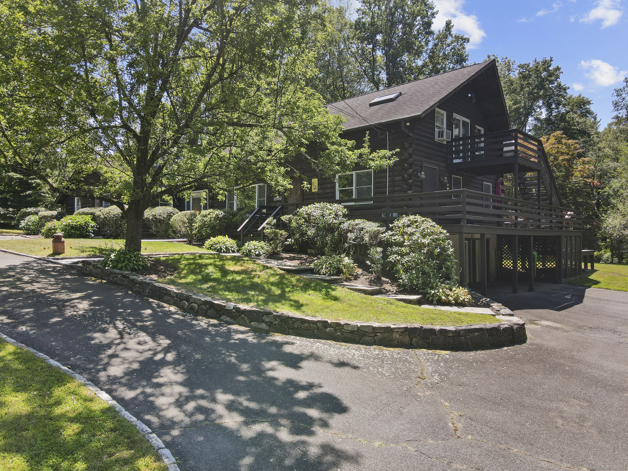 1 Long Wall Road Redding CT 06896