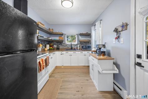 174 Roosevelt Drive Seymour CT 06483